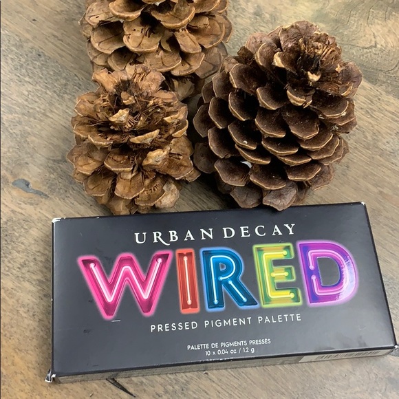 Urban Decay Other - 🐼Brand New Urban Decay Wired🐼